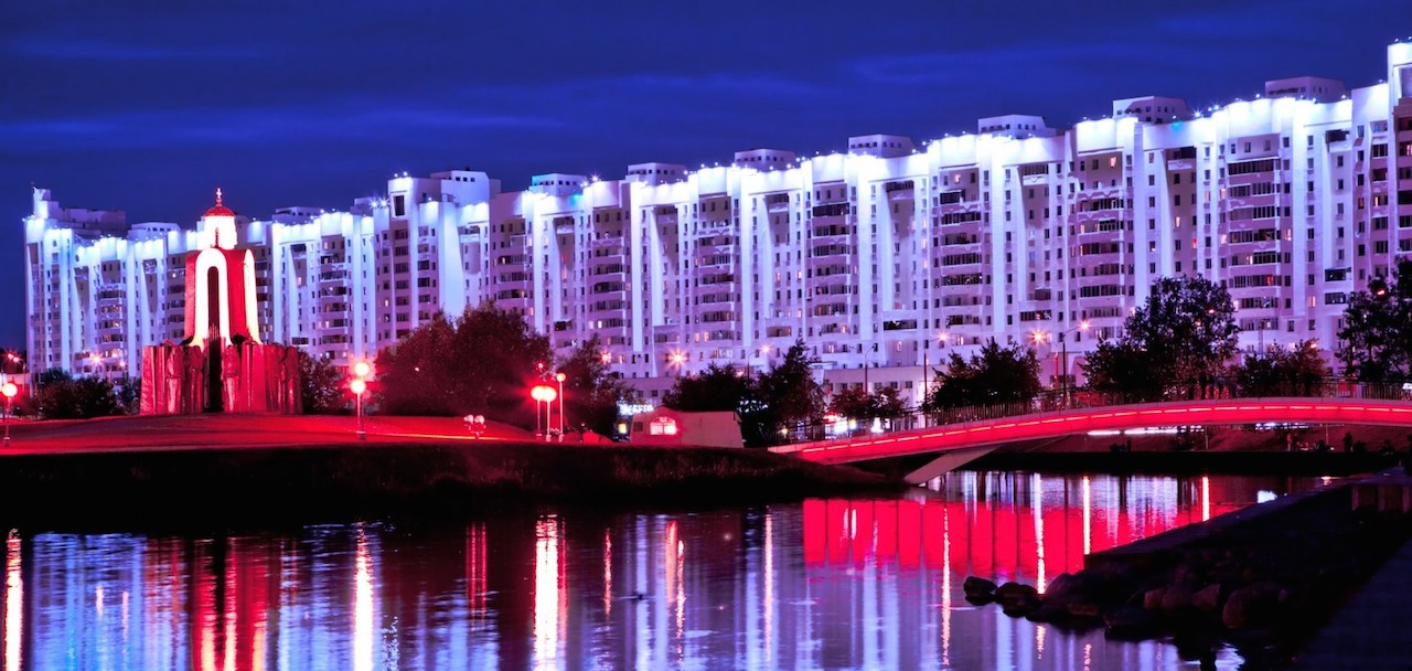 home-james-global-real-estate-belarus-minsk-night