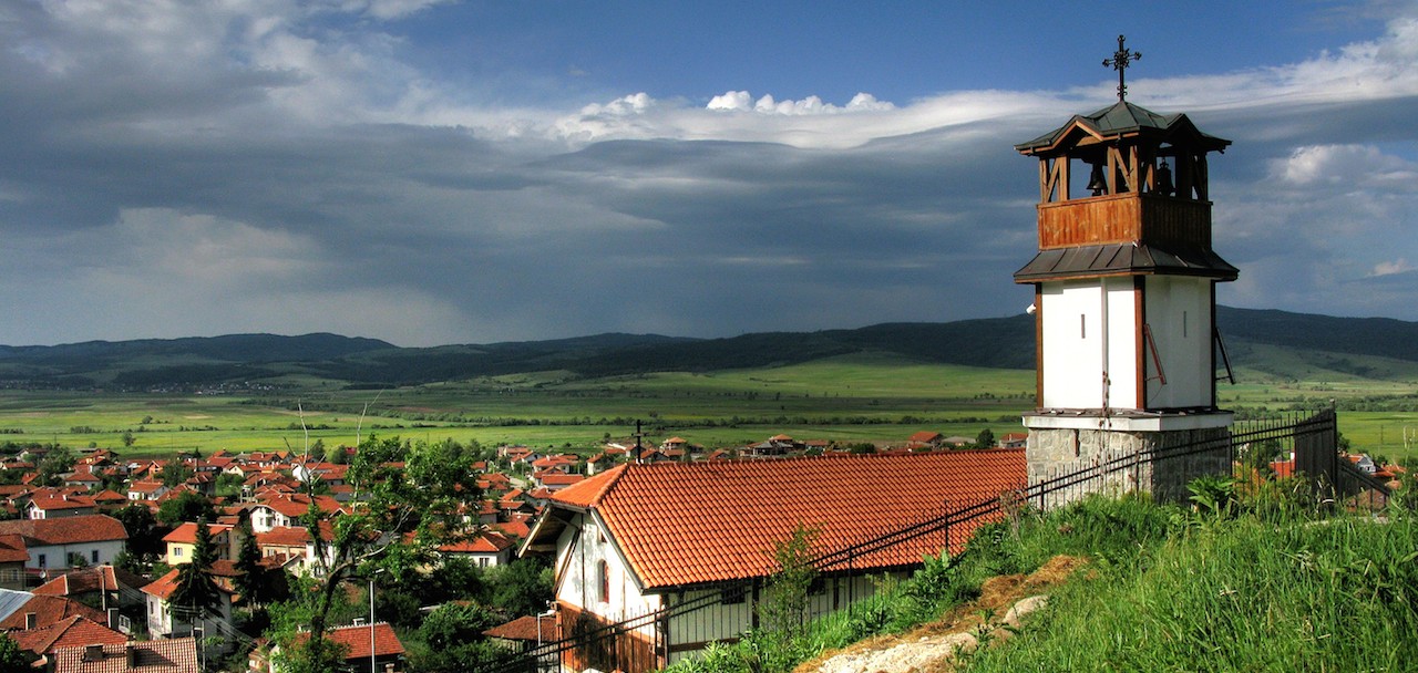 home-james-global-real-estate-bulgaria-village